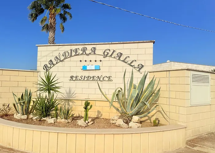 Bandiera GiallaAlbergo